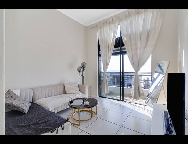 1 BEDROOM APARTMENT RENTED IN FOURWAYS